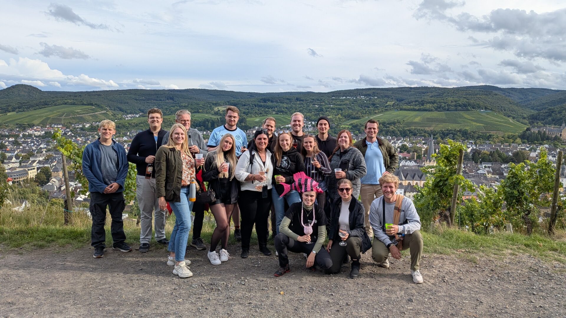 Gruppenfoto zur Weinwanderung